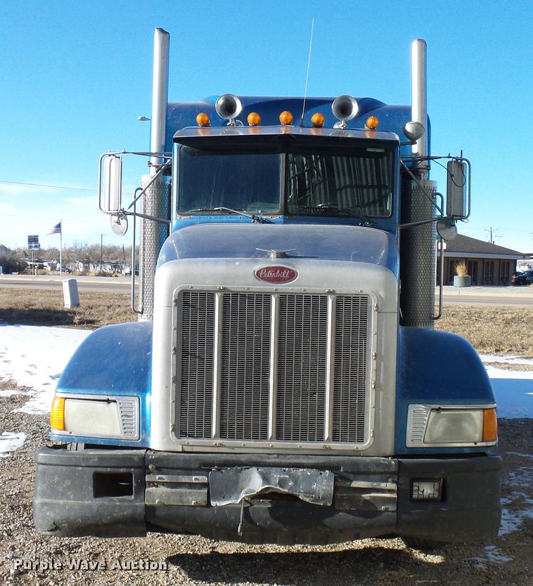image for item DD5980 1998 Peterbilt 377 semi truck