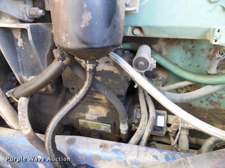 image for item DD5980 1998 Peterbilt 377 semi truck