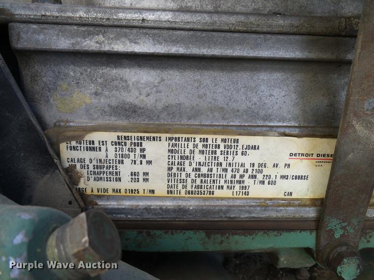 image for item DD5980 1998 Peterbilt 377 semi truck