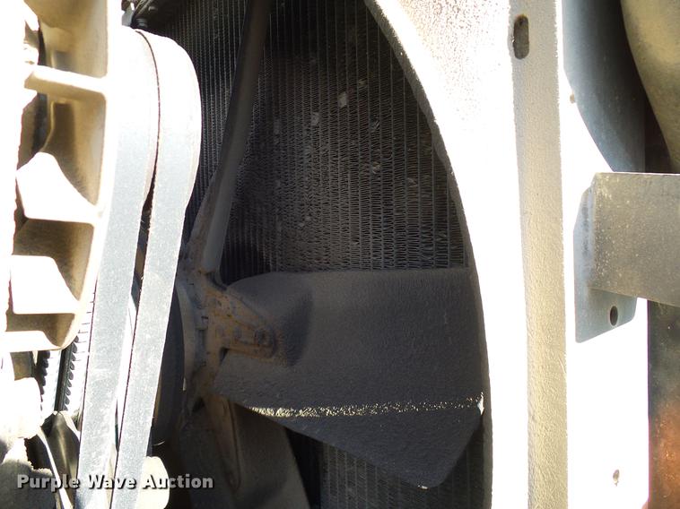 image for item DD5980 1998 Peterbilt 377 semi truck