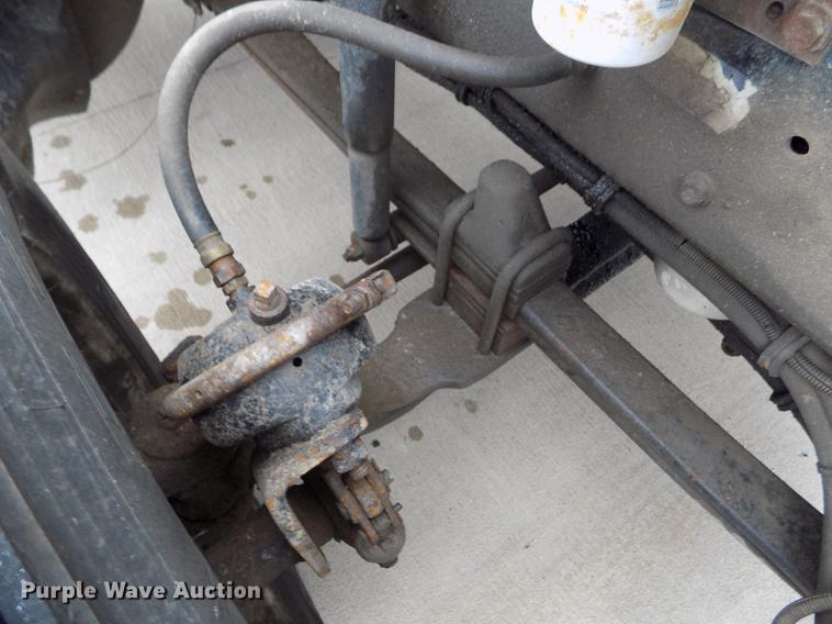 image for item DE0430 1995 Kenworth T600 semi truck