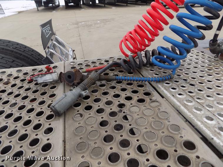 image for item DE0430 1995 Kenworth T600 semi truck