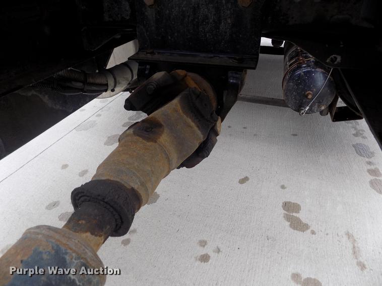 image for item DE0430 1995 Kenworth T600 semi truck