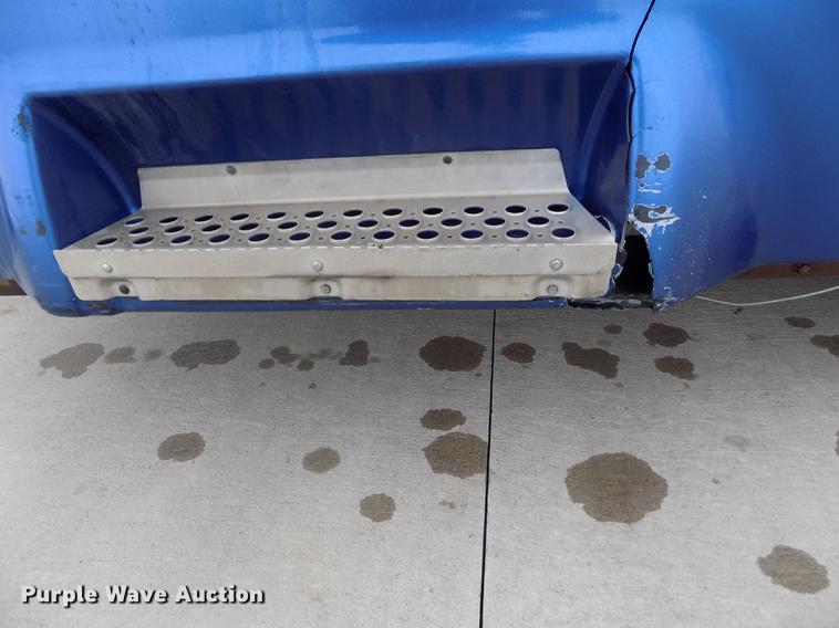 image for item DE0430 1995 Kenworth T600 semi truck