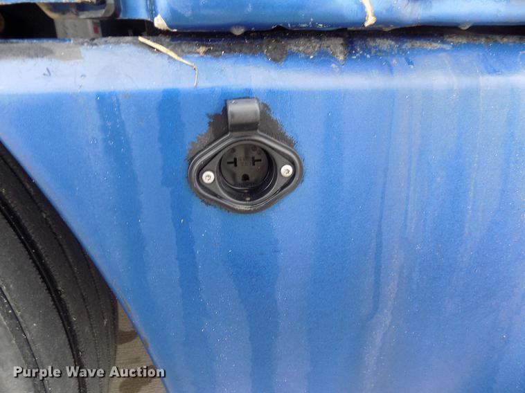 image for item DE0430 1995 Kenworth T600 semi truck