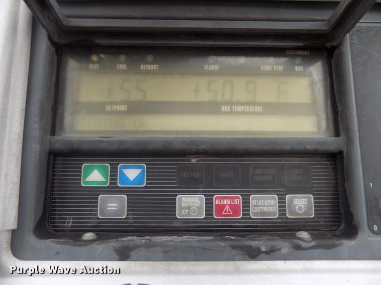 image for item DE0431 1999 Utility Trailers VS2R refrigerated van trailer