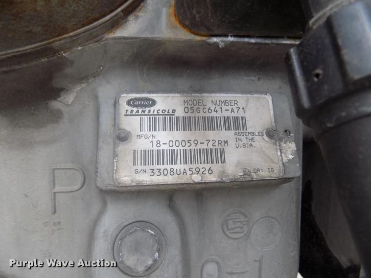 image for item DE0431 1999 Utility Trailers VS2R refrigerated van trailer