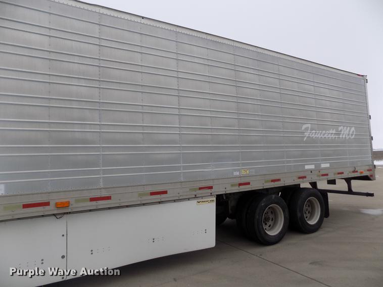 image for item DE0431 1999 Utility Trailers VS2R refrigerated van trailer