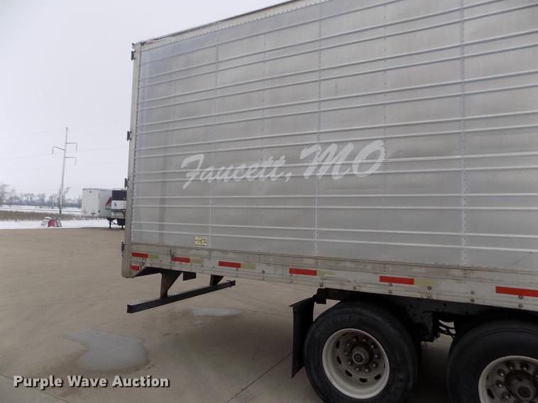 image for item DE0431 1999 Utility Trailers VS2R refrigerated van trailer