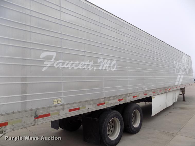 image for item DE0431 1999 Utility Trailers VS2R refrigerated van trailer