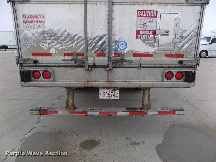 image for item DE0431 1999 Utility Trailers VS2R refrigerated van trailer