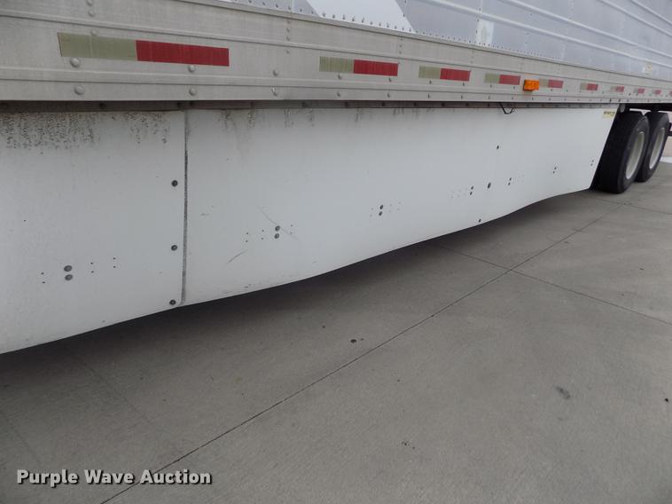 image for item DE0431 1999 Utility Trailers VS2R refrigerated van trailer