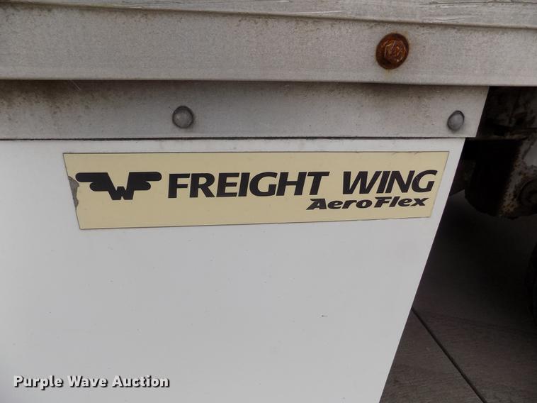 image for item DE0431 1999 Utility Trailers VS2R refrigerated van trailer