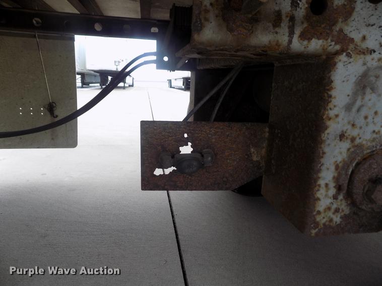 image for item DE0431 1999 Utility Trailers VS2R refrigerated van trailer