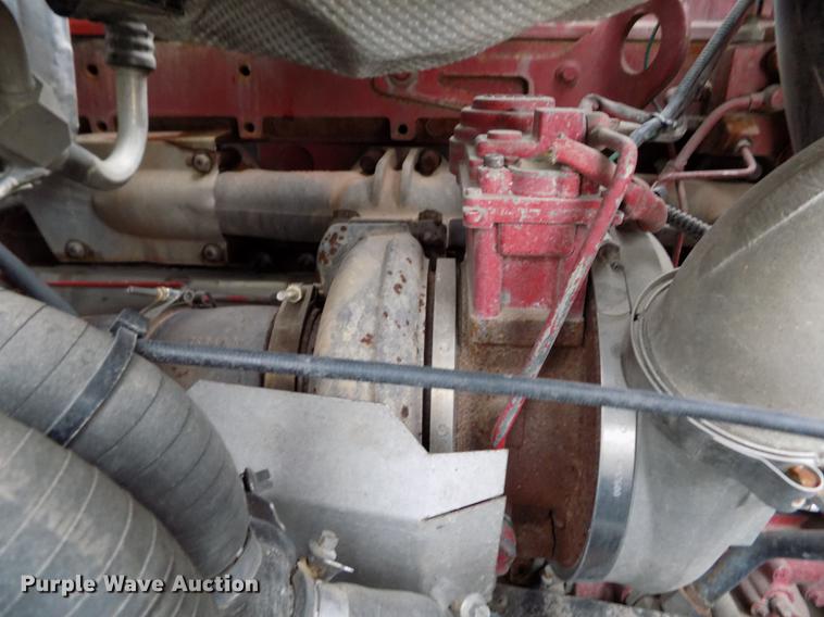 image for item DE0432 2008 Volvo VNL semi truck