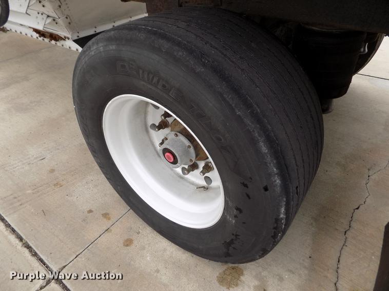 image for item DE0435 2008 Timpte Super Hopper double hopper bottom grain trailer