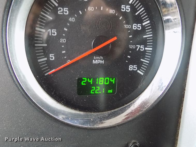 image for item DE0436 2007 Kenworth T600 semi truck