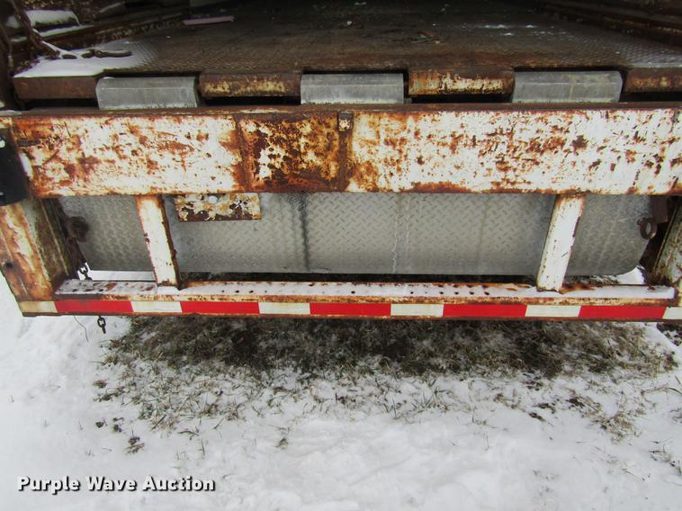 image for item DE5975 2007 Wabash dry van trailer