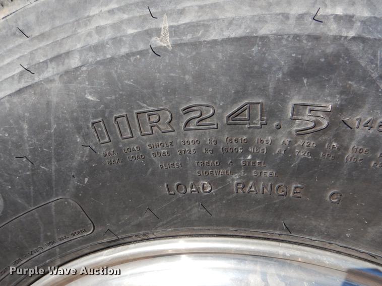 image for item DE6000 2005 Freightliner Business Class M2 semi truck