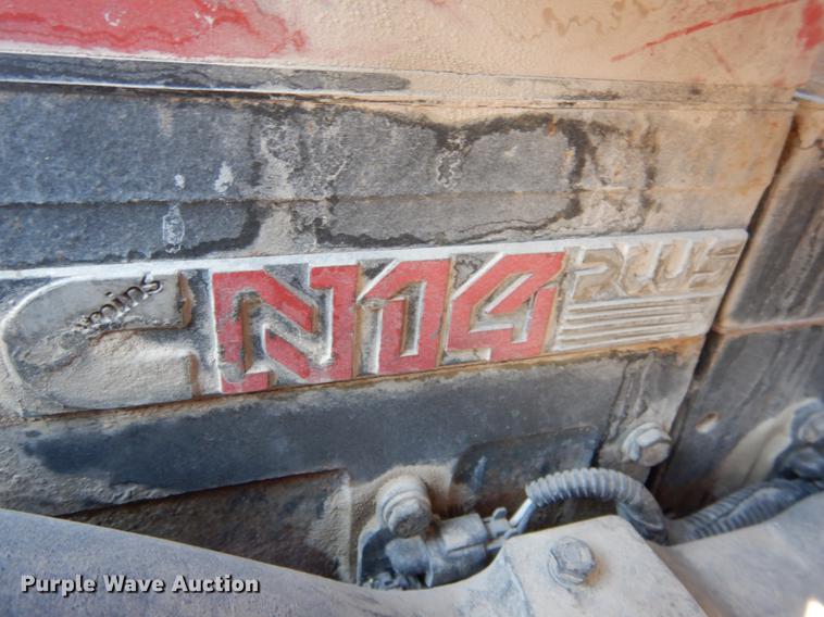 image for item DE6001 1998 International 9200 semi truck