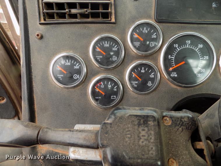 image for item DG3330 2012 Western Star 4900FA semi truck