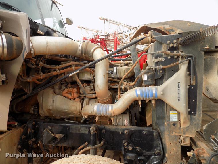 image for item DG3330 2012 Western Star 4900FA semi truck