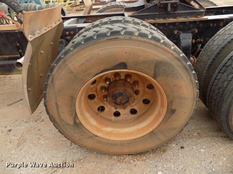 image for item DG3330 2012 Western Star 4900FA semi truck