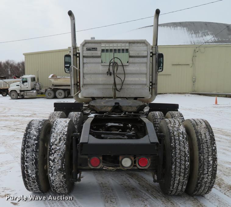 image for item DG3821 2012 Mack GU713 semi truck
