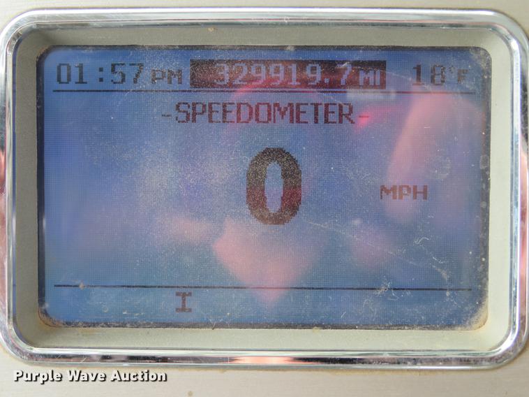 image for item DG3821 2012 Mack GU713 semi truck