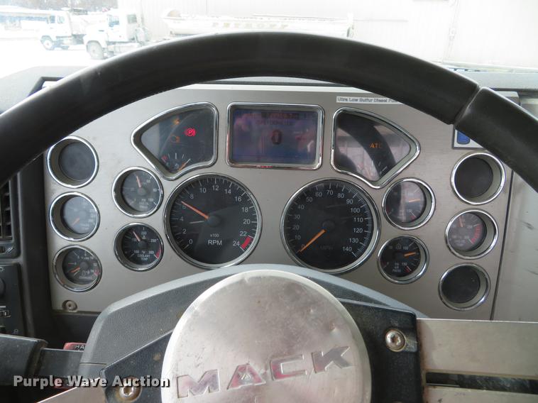 image for item DG3821 2012 Mack GU713 semi truck