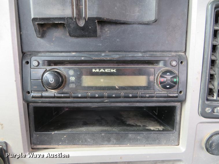 image for item DG3821 2012 Mack GU713 semi truck