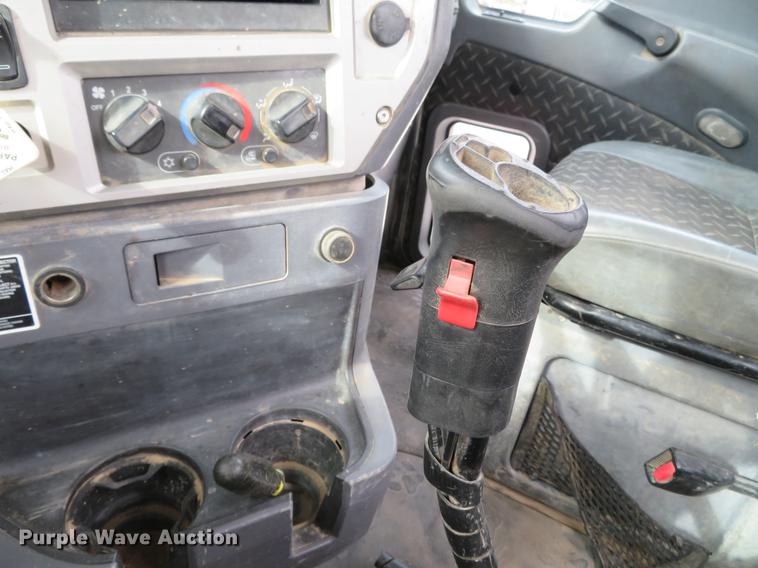 image for item DG3821 2012 Mack GU713 semi truck