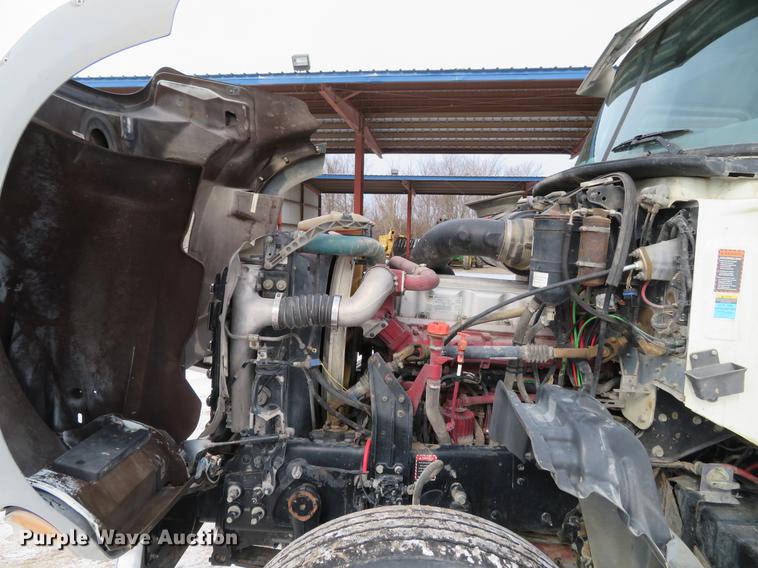 image for item DG3821 2012 Mack GU713 semi truck