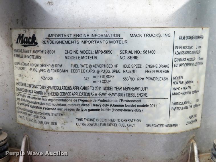 image for item DG3821 2012 Mack GU713 semi truck