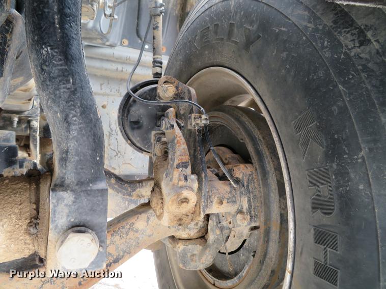 image for item DG3821 2012 Mack GU713 semi truck