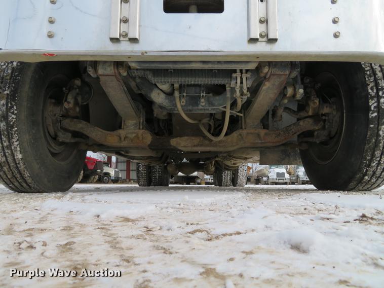 image for item DG3821 2012 Mack GU713 semi truck