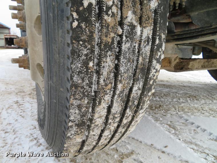 image for item DG3821 2012 Mack GU713 semi truck