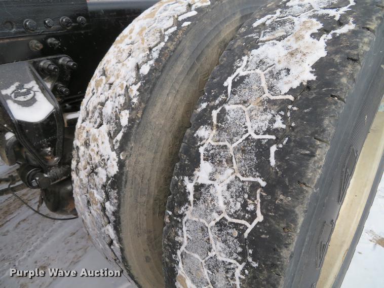 image for item DG3821 2012 Mack GU713 semi truck