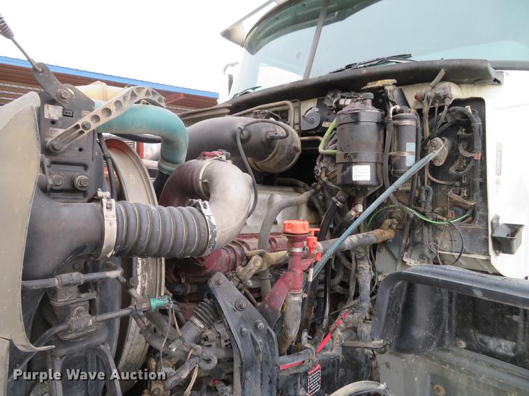 image for item DG3822 2009 Mack GU713 semi truck