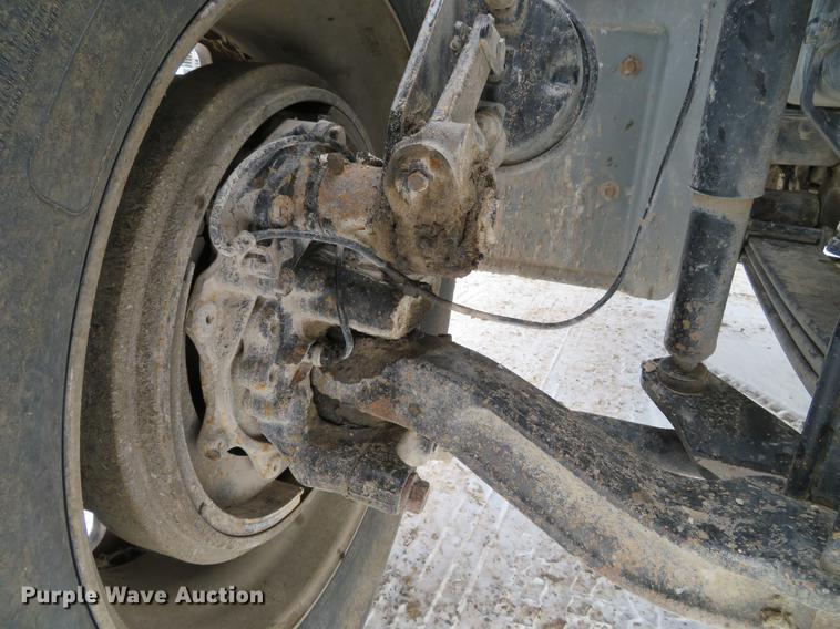 image for item DG3822 2009 Mack GU713 semi truck