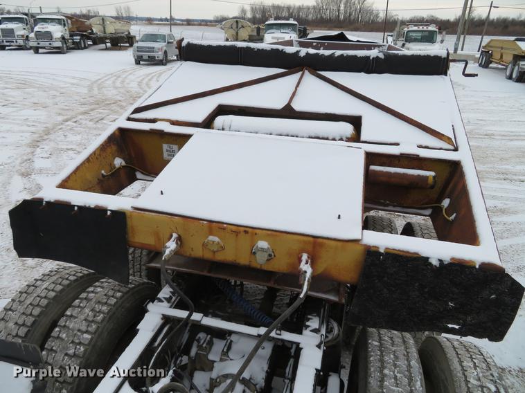 image for item DG3823 1980 Load King 2030 bottom dump trailer