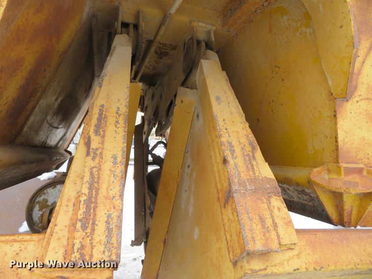 image for item DG3823 1980 Load King 2030 bottom dump trailer