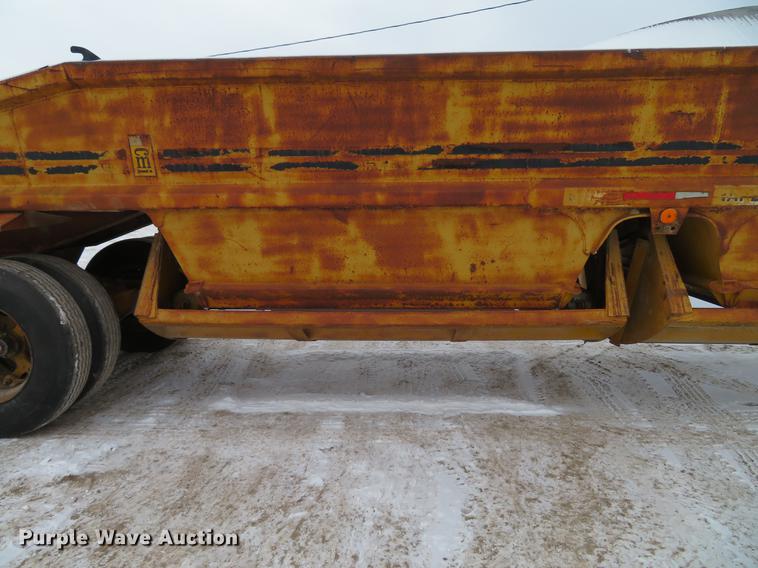 image for item DG3823 1980 Load King 2030 bottom dump trailer