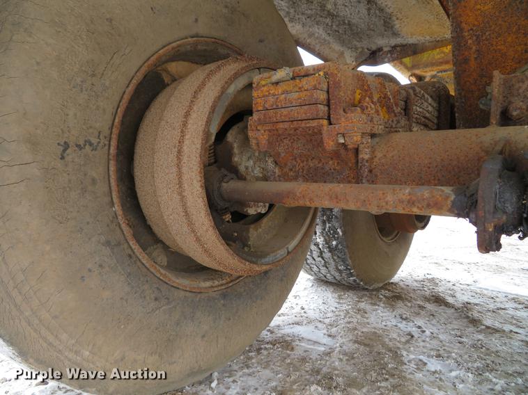 image for item DG3825 1979 Load King 2030 bottom dump trailer