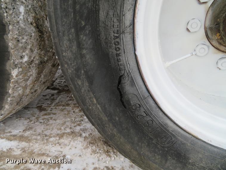 image for item DG3825 1979 Load King 2030 bottom dump trailer