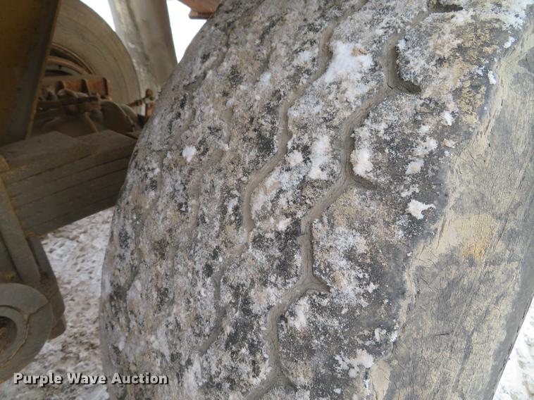 image for item DG3825 1979 Load King 2030 bottom dump trailer