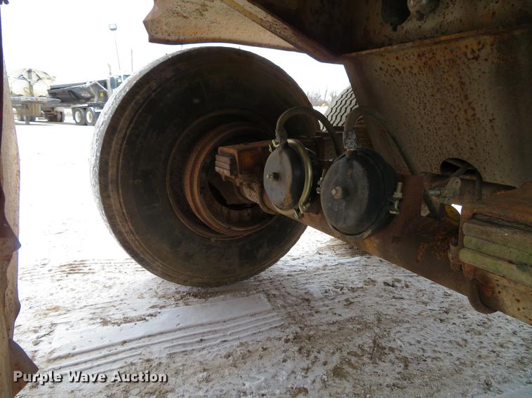 image for item DG3826 1979 Load King 2030 bottom dump trailer