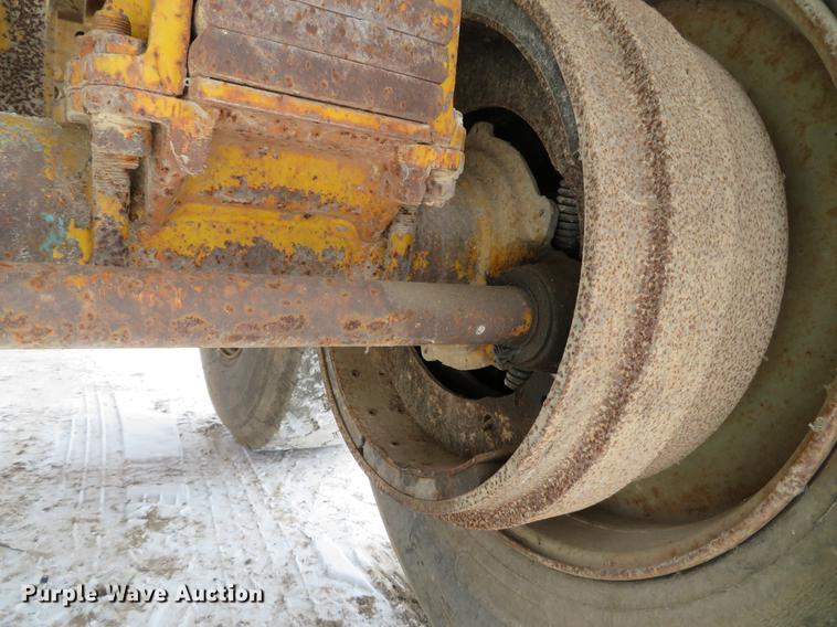 image for item DG3826 1979 Load King 2030 bottom dump trailer