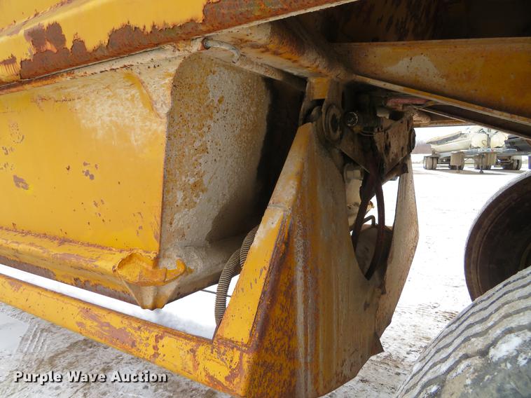 image for item DG3826 1979 Load King 2030 bottom dump trailer