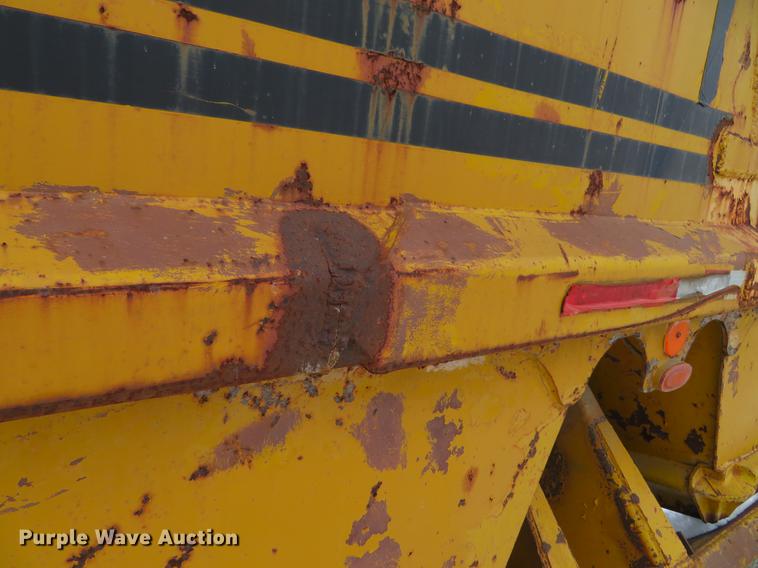 image for item DG3826 1979 Load King 2030 bottom dump trailer